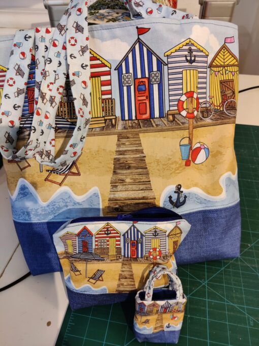 Amber Makes - Sewing Kit - The Totally Tote Set- Beach Huts - Image 2
