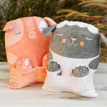 Moda Fabrics - Cuddle Farmstead by Stacy Iest Hsu - Panel - Sheep and Pigs Soft Plushy Toys - White Multi - 20943 - Image 2