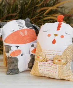 Moda Fabrics - Farmstead by Stacy Iest Hsu - Panel - Cuddle Animals - Cow and Chicken - 20942 11QC