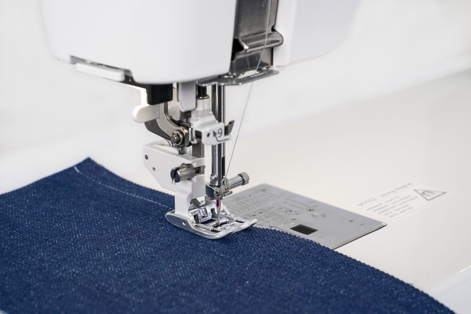 Janome Continental M8 Professional - Image 3